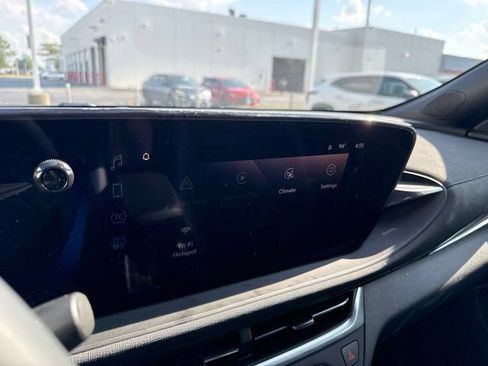 Used 2024 Buick Envista Preferred w/ Convenience I Package FWD image 15