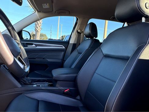 Used 2022 Volkswagen Atlas SE image 19