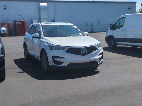 Used 2020 Acura RDX FWD w/ Technology Package image 2