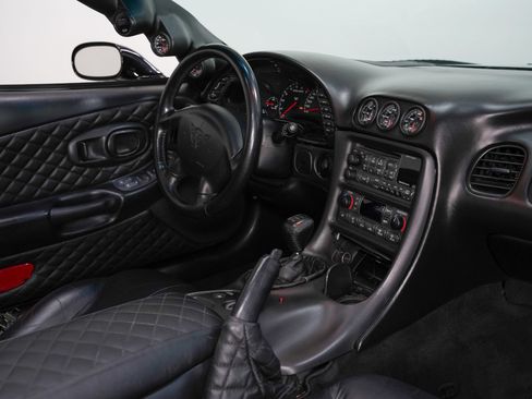 Used 1999 Chevrolet Corvette Convertible w/ Memory Pkg RWD image 32
