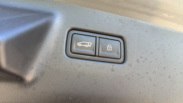Used 2025 Hyundai Santa Fe Limited FWD image 10