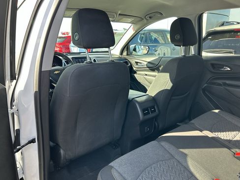 Used 2022 Chevrolet Equinox LT AWD/4WD image 13