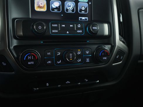 Used 2018 Chevrolet Silverado 1500 LT w/ All Star Edition image 22