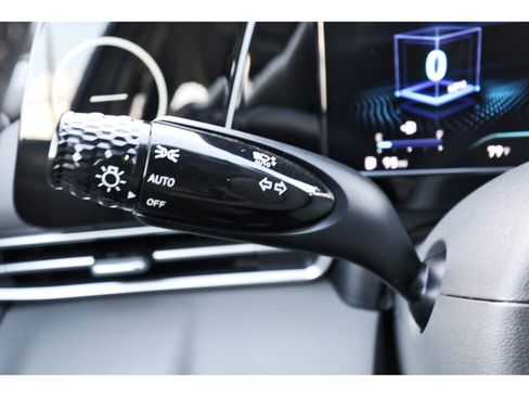 Used 2021 Hyundai Elantra SEL w/ Convenience Package image 19