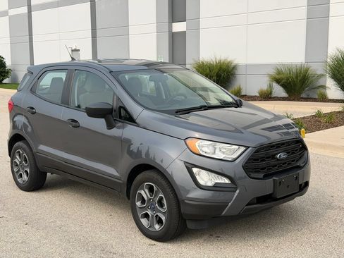 Used 2020 Ford EcoSport S FWD image 3