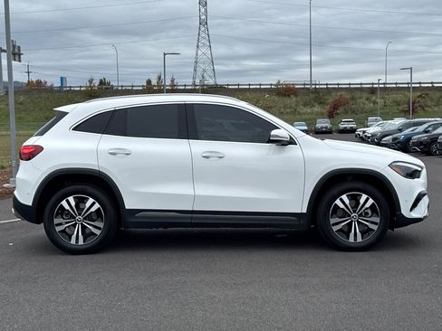 Used 2024 Mercedes-Benz GLA 250 4MATIC image 2