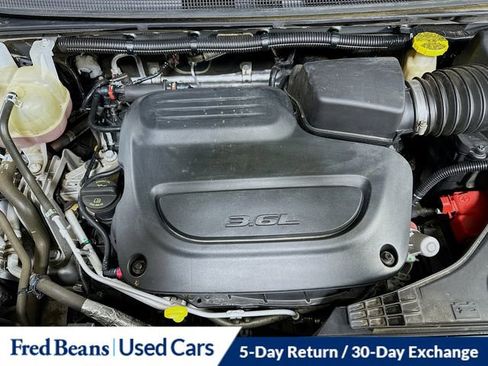 Used 2021 Chrysler Pacifica Touring-L w/ S Appearance Package image 31