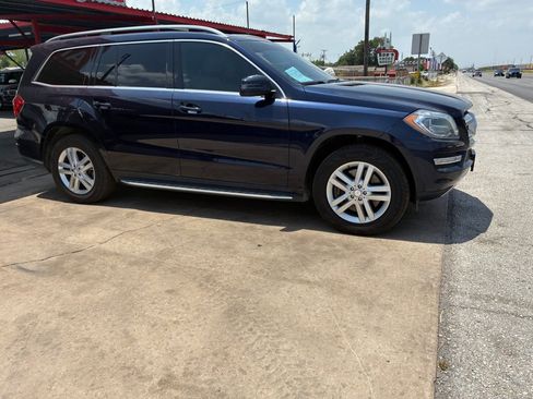 Used 2013 Mercedes-Benz GL 450 4MATIC image 21