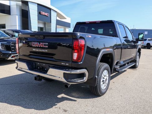 New 2026 GMC Sierra 2500 SLE AWD/4WD image 3