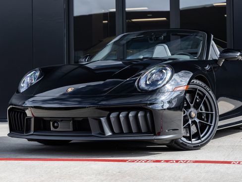 Certified 2026 Porsche 911 Carrera GTS RWD image 7