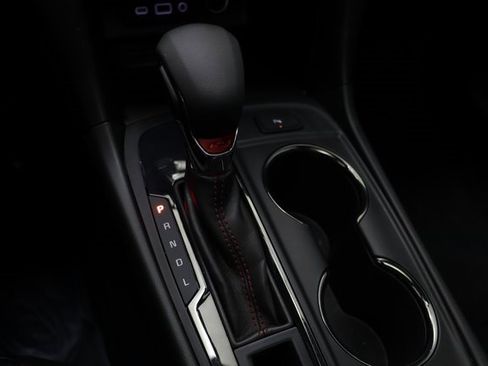 Used 2022 Chevrolet Equinox RS w/ RS Leather Package image 13