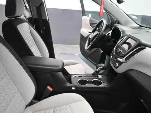 Used 2022 Chevrolet Equinox LT AWD/4WD image 24