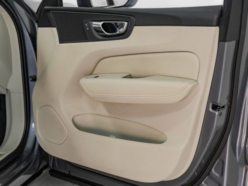 Used 2021 Volvo XC60 T8 Inscription Expression w/ Advanced Package image 41