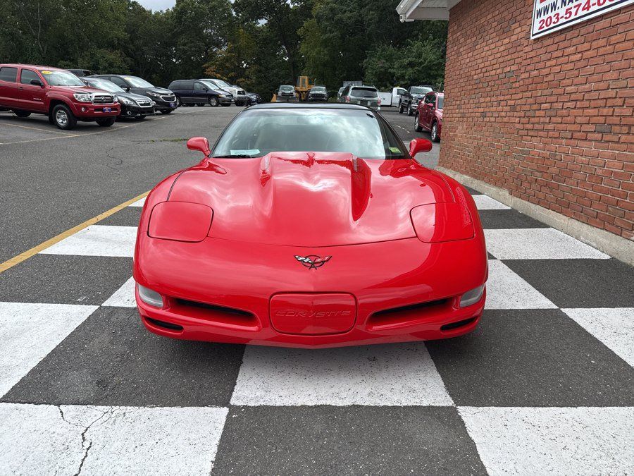 Used 2000 Chevrolet Corvette Coupe w/ Performance Handling Pkg RWD image 8