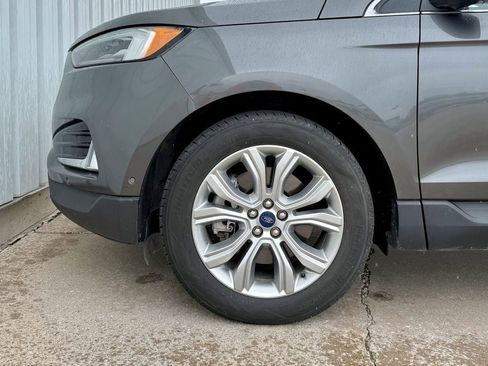 Used 2020 Ford Edge Titanium w/ Equipment Group 301A AWD/4WD image 37