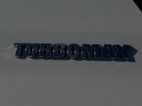Used 2026 Chevrolet Silverado 1500 LT RWD image 9