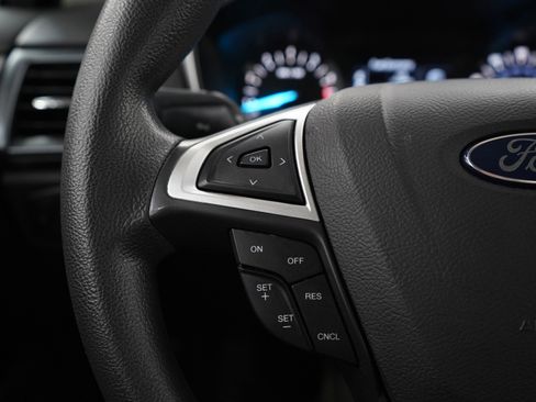 Used 2013 Ford Fusion SE image 24