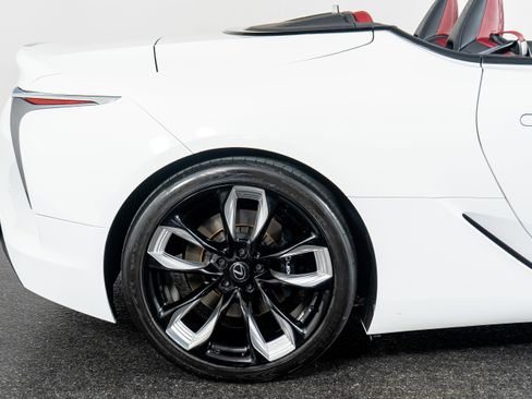 Used 2024 Lexus LC 500 Convertible image 11