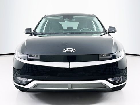 Used 2024 Hyundai Ioniq 5 SEL RWD image 2