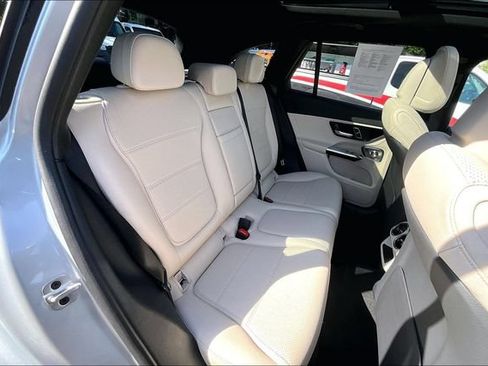 Used 2026 Mercedes-Benz GLC 300 4MATIC image 16