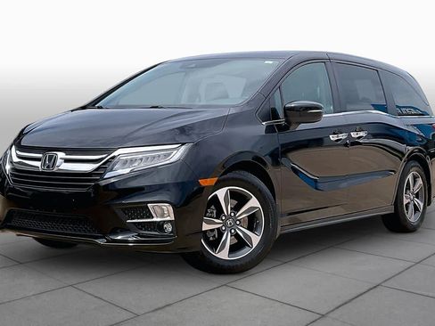 Used 2018 Honda Odyssey Touring image 2