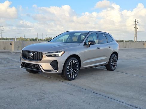 New 2026 Volvo XC60 B5 Ultra w/ Protection Package Premier AWD/4WD image 3