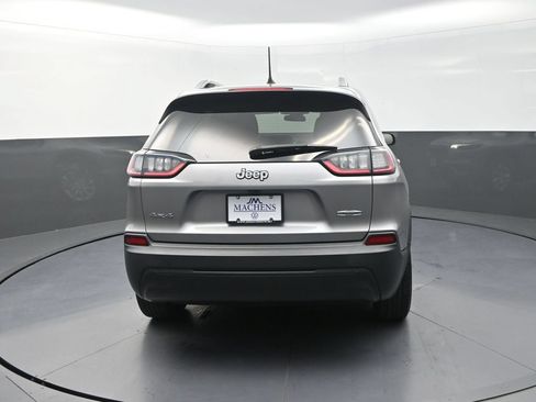 Used 2019 Jeep Cherokee Latitude w/ Popular Appearance Group AWD/4WD image 9