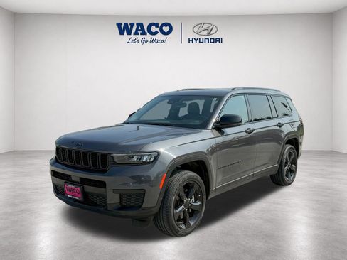 Used 2023 Jeep Grand Cherokee L Laredo AWD/4WD image 3