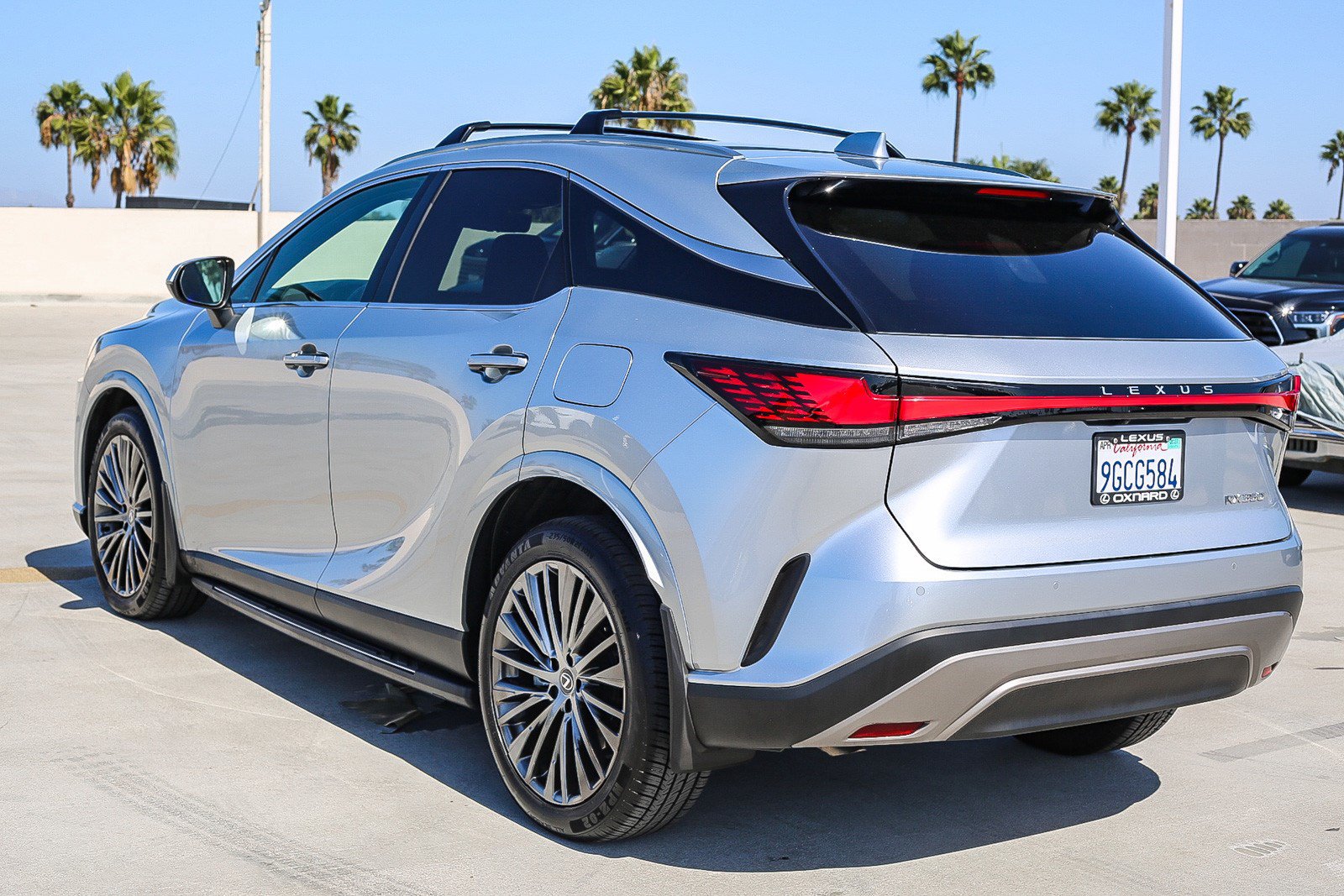 Used 2023 Lexus RX 350 FWD w/ Accessory Package (A2) image 5