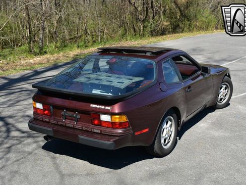 Used 1987 Porsche 944 S image 7