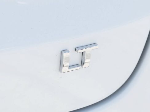 Used 2026 Chevrolet Trax LT w/ Driver Confidence Package FWD image 14