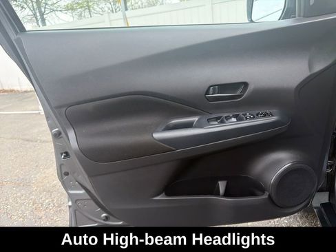 Used 2023 Nissan Kicks S FWD image 12