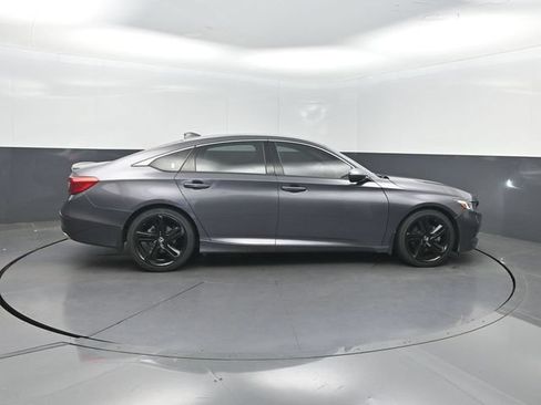 Used 2019 Honda Accord Sport image 39