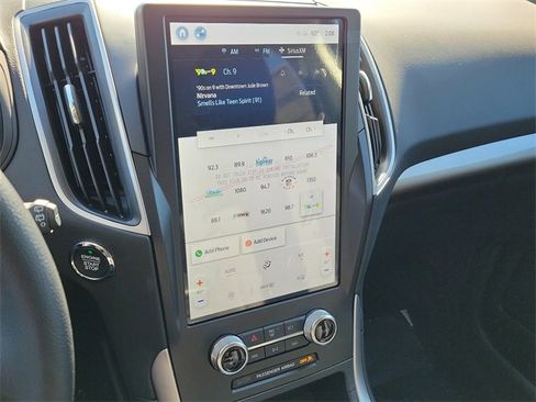 New 2024 Ford Edge SE image 16