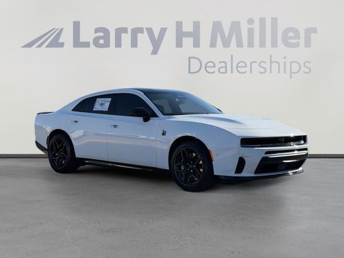New 2026 Dodge Charger Scat Pack w/ Blacktop Package AWD/4WD image 8
