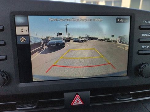 Used 2025 Hyundai Elantra Sport FWD image 21