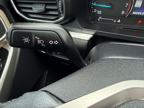 Used 2021 Ford Explorer XLT w/ Equipment Group 202A image 26