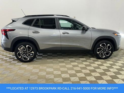 Certified 2026 Chevrolet Trax RS w/ Driver Confidence Package FWD image 4