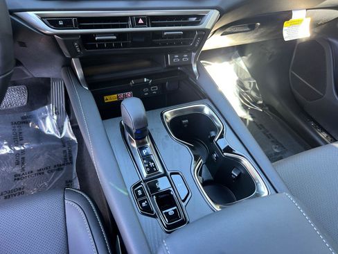 New 2026 Lexus RX 350h AWD/4WD image 25