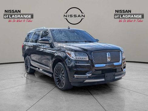 Used 2020 Lincoln Navigator Reserve w/ Luxury Package image 3