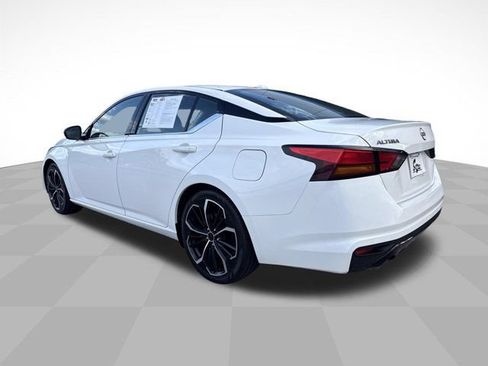 Used 2024 Nissan Altima 2.5 SR FWD image 6