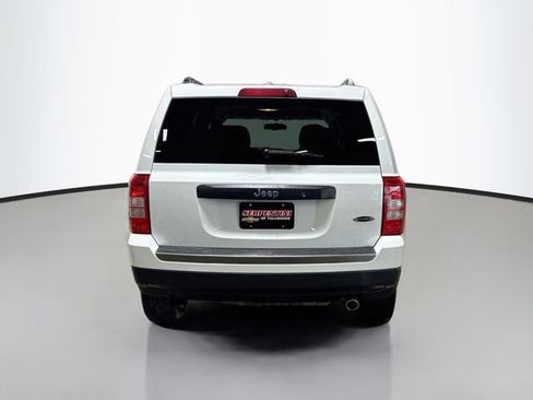 Used 2016 Jeep Patriot Sport FWD image 7