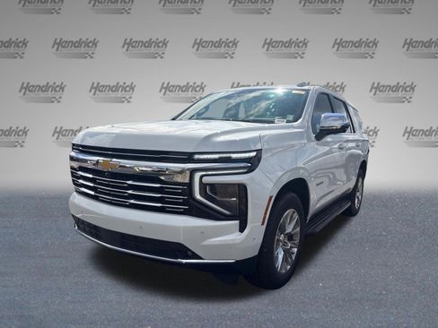 Used 2025 Chevrolet Tahoe Premier AWD/4WD image 6