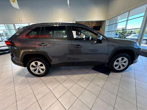 Used 2019 Toyota RAV4 LE w/ Carpet Mat Package AWD/4WD image 14