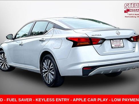 Used 2024 Nissan Altima 2.5 SV AWD/4WD image 4