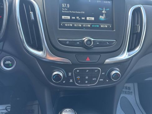 Used 2018 Chevrolet Equinox LT AWD/4WD image 27