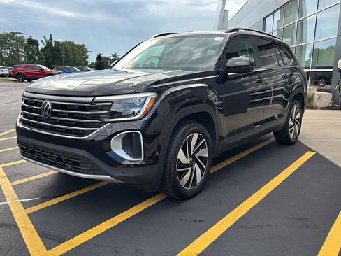 Used 2026 Volkswagen Atlas SE AWD/4WD image 9