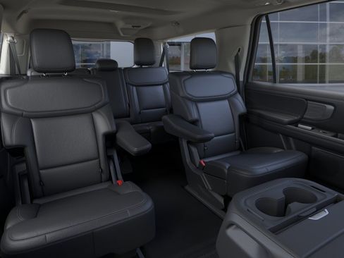 New 2025 Ford Expedition Max Platinum w/ Driver's Package AWD/4WD image 13