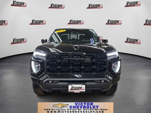 Used 2024 GMC Canyon Elevation w/ Elevation Premium Package image 2