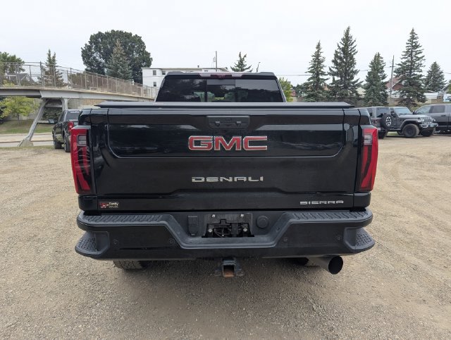 Used 2024 GMC Sierra 2500 Denali w/ Denali Reserve Package AWD/4WD image 17